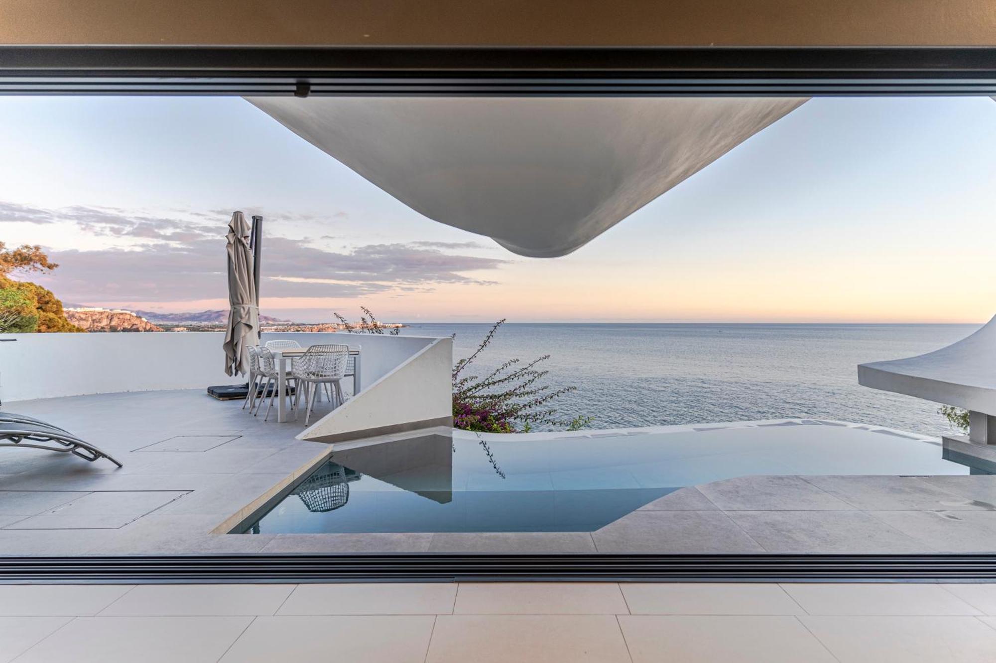 Rentitspain Casa Del Acantilado Piscina Climatizada Salobreña Esterno foto